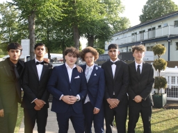 YR11 Prom 2025 - Reception Arrivals